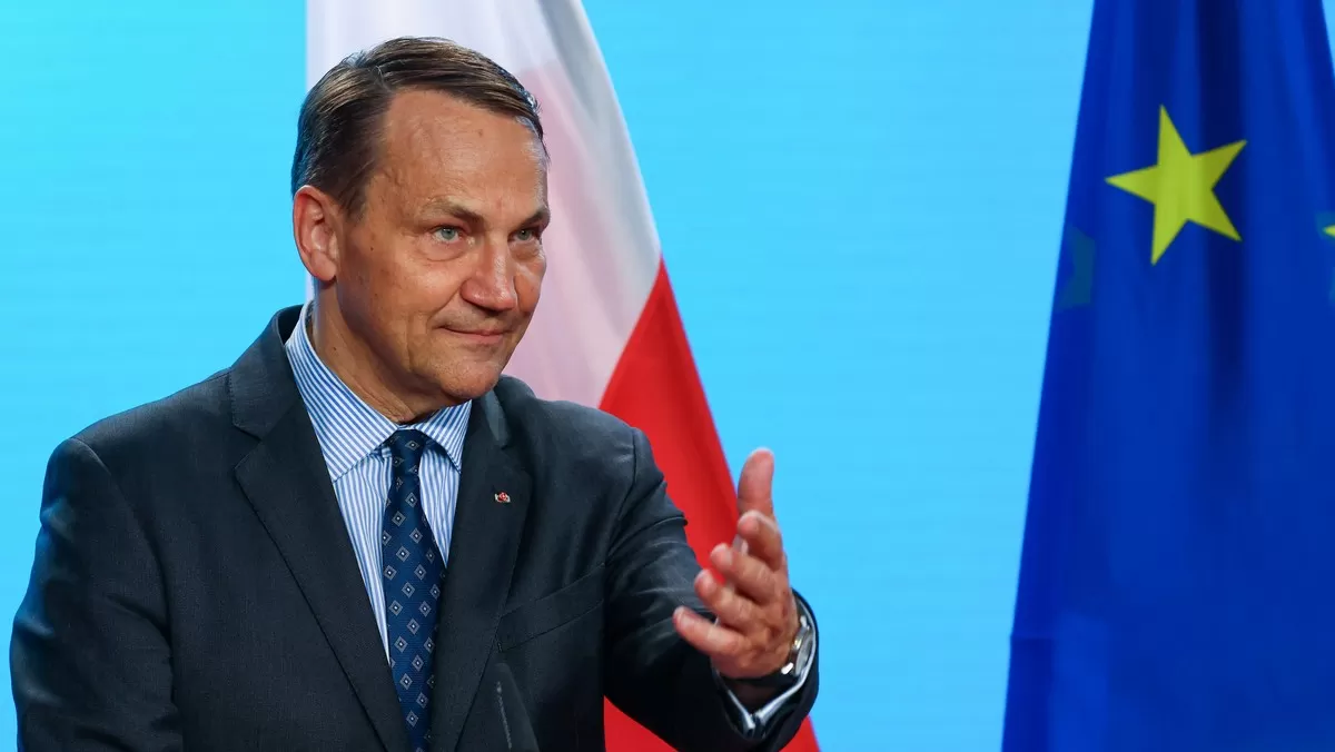 Afera z orderami. Przydacz punktuje błędy Sikorskiego